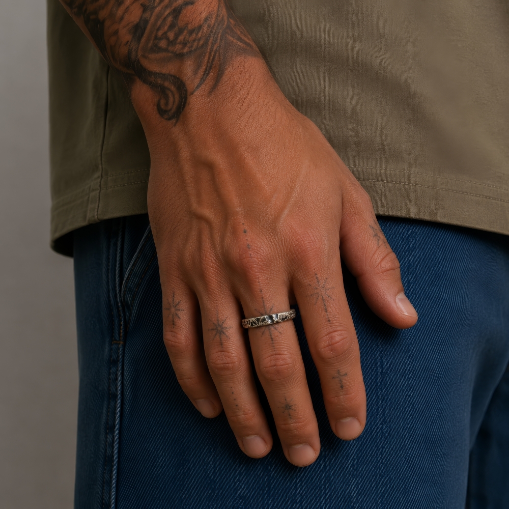 Strata ring